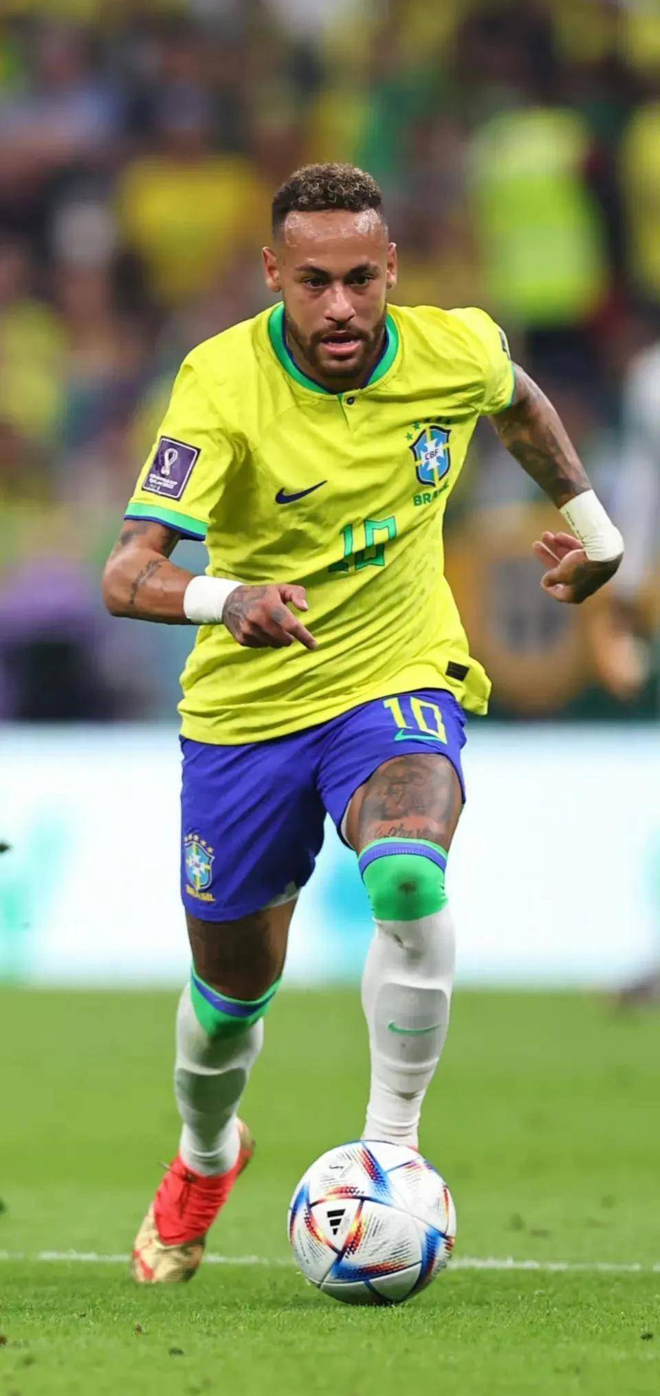 民主刚果疑似禁区手球，但因VAR设备故障，裁判未判给贝宁点球（VAR故障致争议：民主刚果禁区疑手球未判，贝宁无缘点球）